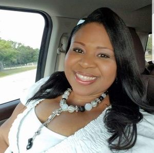 Meet your Posher, Linda